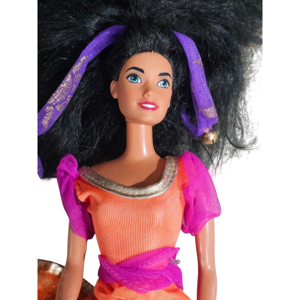 Disney Esmeralda Hunchback Notre Dame‎ Doll Mattel 1966 Vintage Collectible